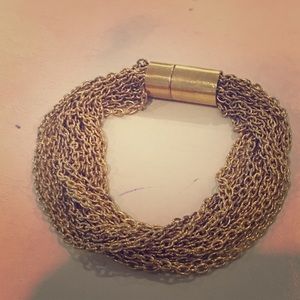 Gold colored magnetic Chain bracelet
